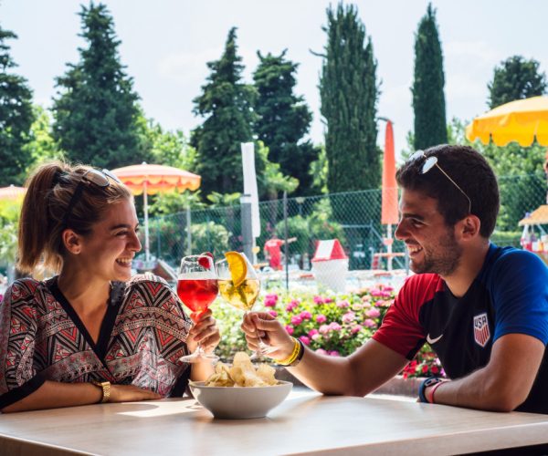 Eten op Camping Gasparina aan het gardameer vlakbij peschiera del garda