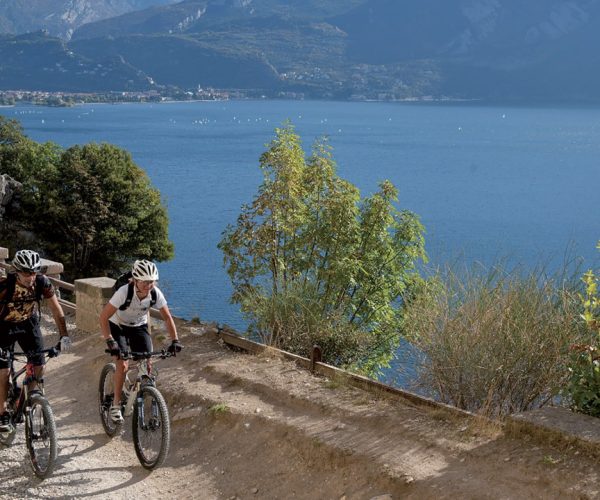 Camping La Gardiola aan het Gardameer in italie