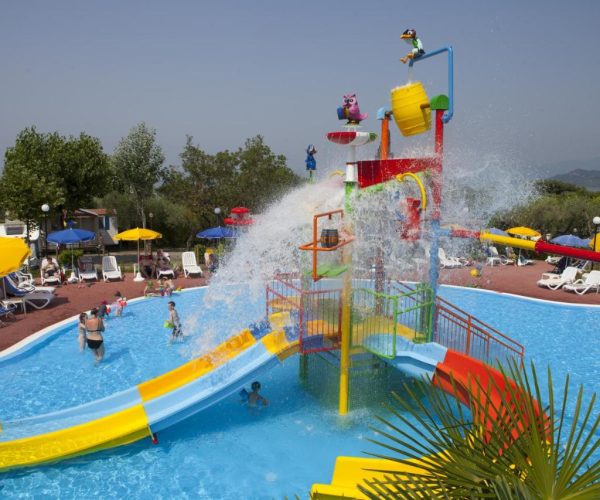 Waterpark op Camping Serenella aan het Gardameer