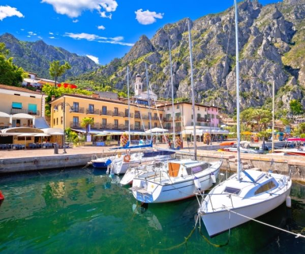 Haven van limone sul garda aan het gardameer